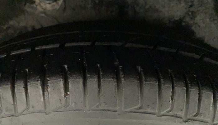 2011 Hyundai i10 SPORTZ 1.2, Petrol, Manual, 54,234 km, Right Rear Tyre Tread