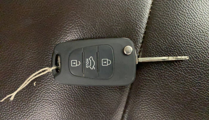 2014 Hyundai i10 SPORTZ 1.1, Petrol, Manual, 39,040 km, Key Close Up