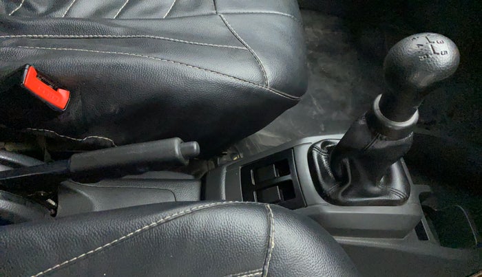 2017 Maruti Alto 800 LXI, Petrol, Manual, 30,183 km, Gear Lever