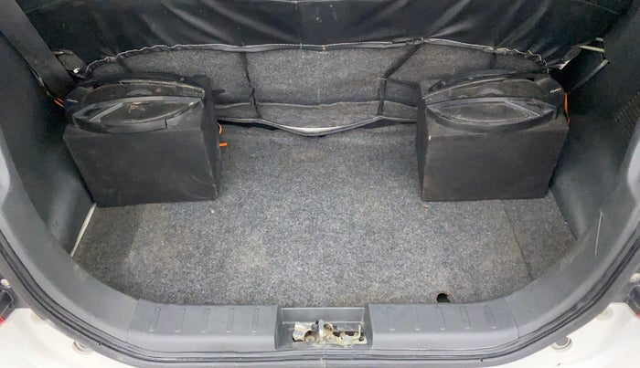 2017 Maruti Alto 800 LXI, Petrol, Manual, 30,183 km, Boot Inside