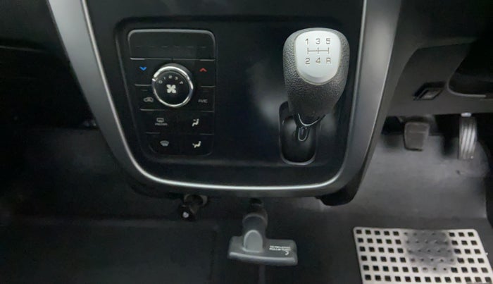 2018 Mahindra KUV 100 NXT K8 D 6 SEATER, Diesel, Manual, 20,768 km, Gear Lever