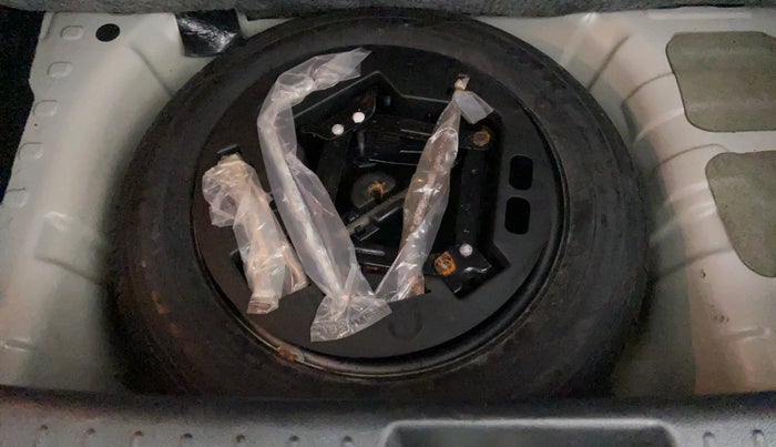 2018 Mahindra KUV 100 NXT K8 D 6 SEATER, Diesel, Manual, 20,768 km, Spare Tyre