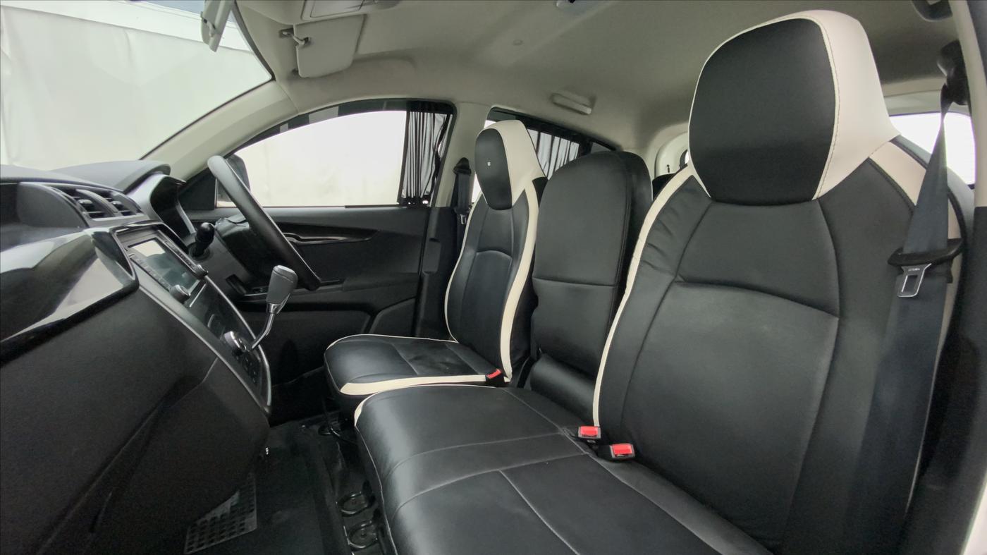 2018 Mahindra KUV 100 NXT K8 D 6 SEATER, Diesel, Manual, 20,768 km, Right Side Front Door Cabin