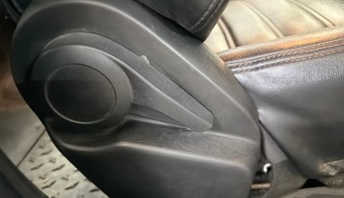 2024 Tata ALTROZ XM PLUS CNG, CNG, Manual, 61,558 km, Driver Side Adjustment Panel