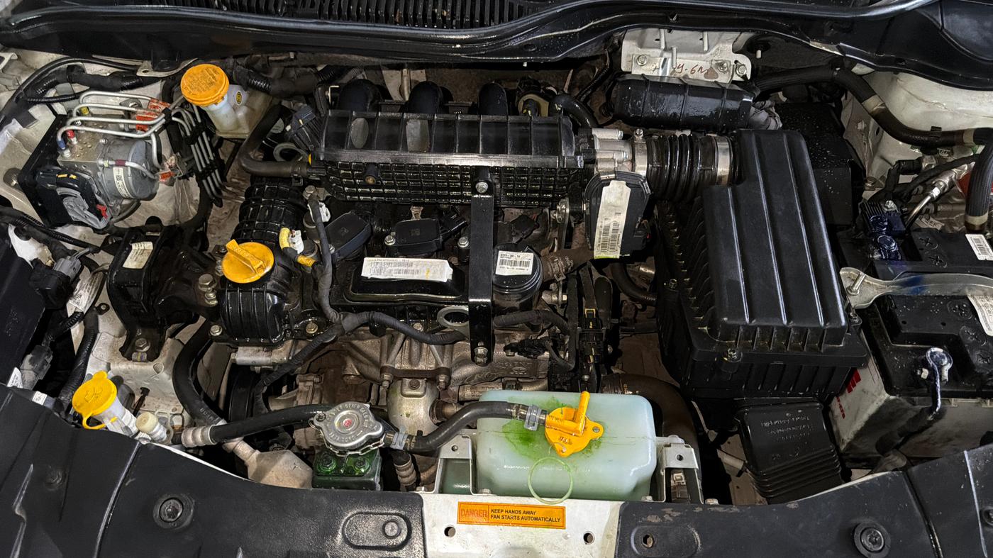 2024 Tata ALTROZ XM PLUS CNG, CNG, Manual, 61,558 km, Engine View
