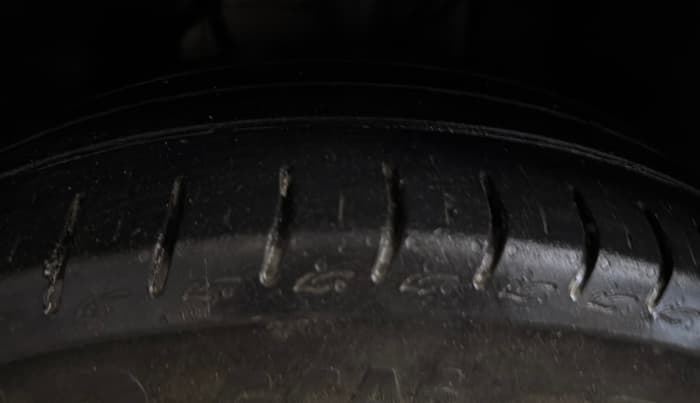2024 Tata ALTROZ XM PLUS CNG, CNG, Manual, 61,558 km, Left Front Tyre Tread