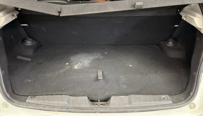 2024 Tata ALTROZ XM PLUS CNG, CNG, Manual, 61,558 km, Boot Inside