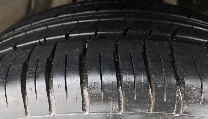 2012 Honda City S MT PETROL, Petrol, Manual, 91,704 km, Right Front Tyre Tread