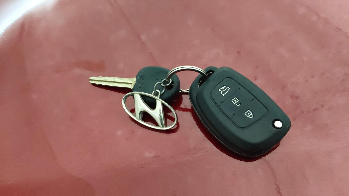 2013 Hyundai i20 MAGNA 1.2, Petrol, Manual, 32,194 km, Key Close Up