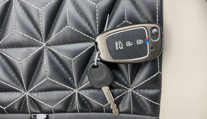 2020 Hyundai GRAND I10 NIOS SPORTZ 1.2 KAPPA VTVT, Petrol, Manual, 61,712 km, Key Close Up