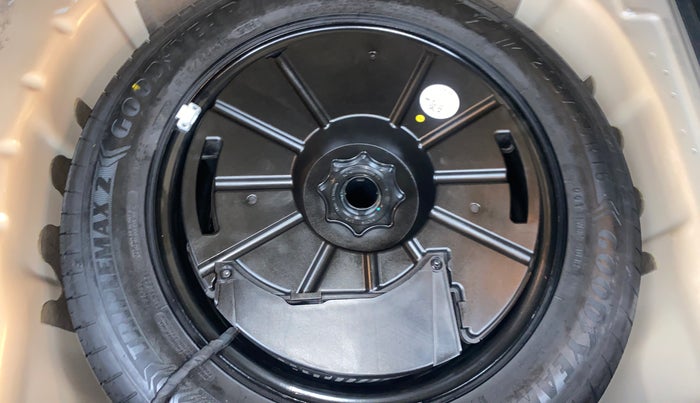 2021 Skoda KUSHAQ STYLE 1.5L TSI MT, Petrol, Manual, 45,807 km, Spare Tyre