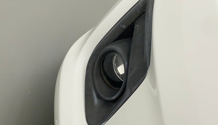 2014 Maruti Ertiga VXI CNG, CNG, Manual, 60,962 km, Right fog light - Not working