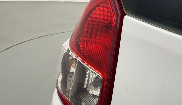 2014 Maruti Ertiga VXI CNG, CNG, Manual, 60,962 km, Left tail light - Reverse gear light not functional