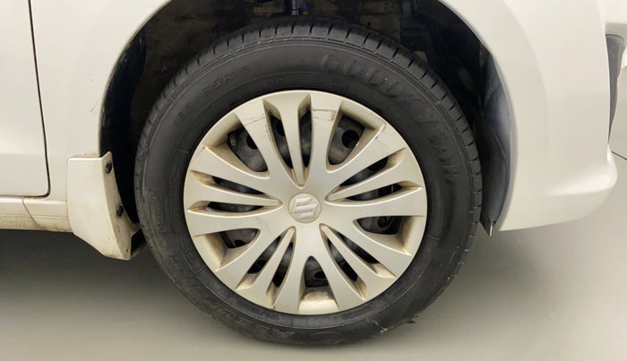 2014 Maruti Ertiga VXI CNG, CNG, Manual, 60,962 km, Right Front Wheel