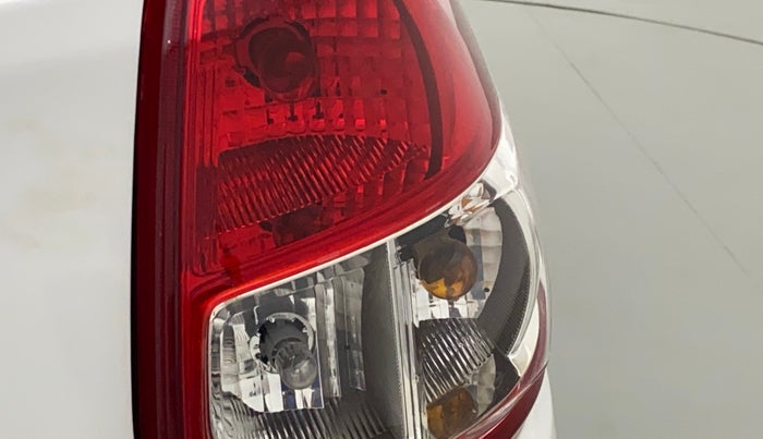 2014 Maruti Ertiga VXI CNG, CNG, Manual, 60,962 km, Right tail light - Reverse gear light not functional