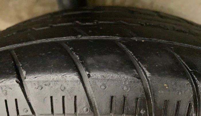 2019 Maruti New Wagon-R LXI CNG (O) 1.0, CNG, Manual, 49,189 km, Right Rear Tyre Tread