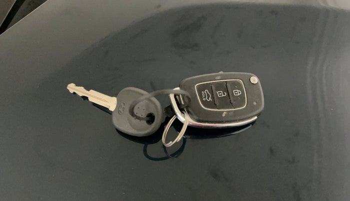 2021 Hyundai GRAND I10 NIOS SPORTZ AMT 1.2 KAPPA VTVT, Petrol, Automatic, 62,610 km, Key Close Up