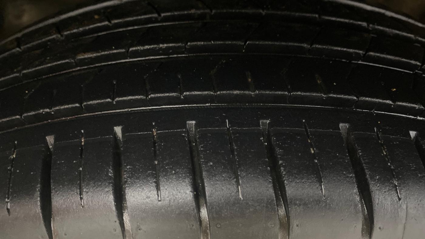 2022 Tata PUNCH CREATIVE  AMT, Petrol, Automatic, 26,293 km, Right Rear Tyre Tread
