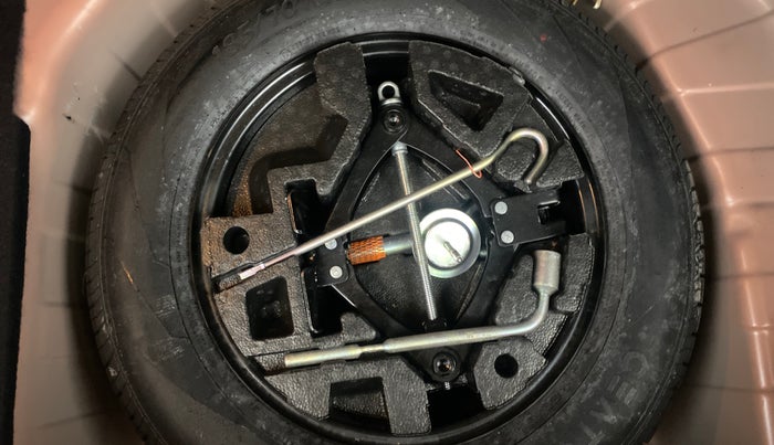 2022 Tata PUNCH CREATIVE  AMT, Petrol, Automatic, 26,293 km, Spare Tyre