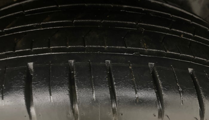 2022 Tata PUNCH CREATIVE  AMT, Petrol, Automatic, 26,293 km, Left Rear Tyre Tread