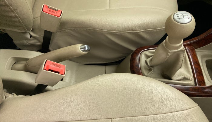 2012 Maruti Ertiga ZXI, Petrol, Manual, 74,927 km, Gear Lever