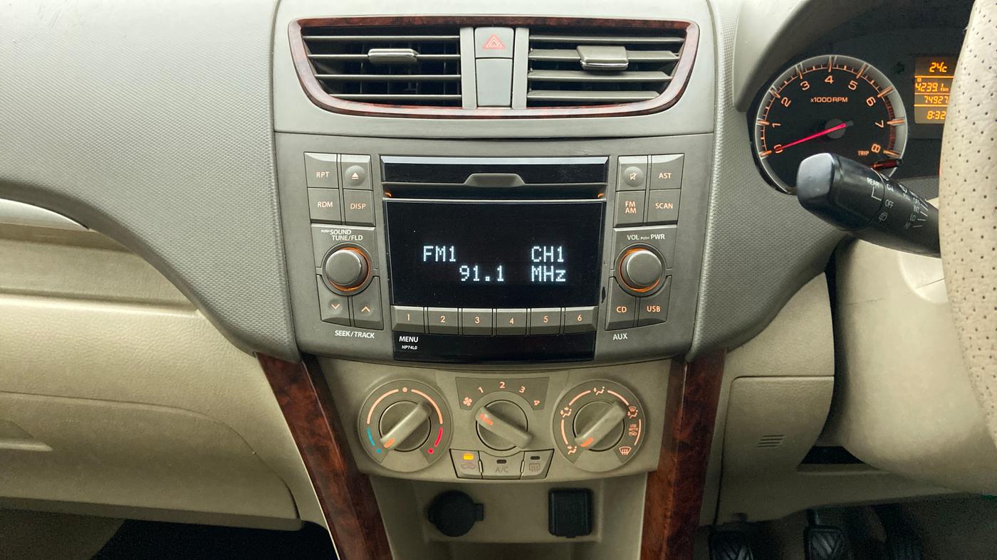 2012 Maruti Ertiga ZXI, Petrol, Manual, 74,927 km, Air Conditioner