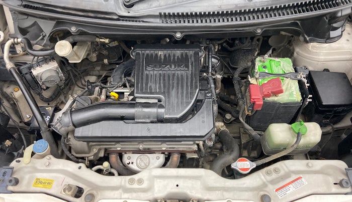 2012 Maruti Ertiga ZXI, Petrol, Manual, 74,927 km, Open Bonet