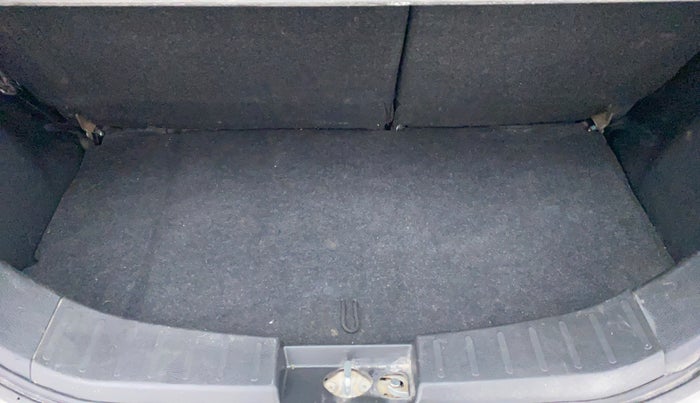 2013 Maruti Wagon R Stingray LXI, Petrol, Manual, 58,662 km, Boot Inside