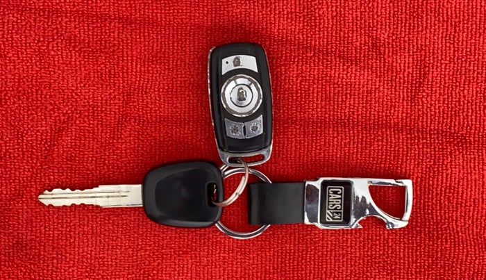 2013 Maruti Wagon R Stingray LXI, Petrol, Manual, 58,662 km, Key Close Up