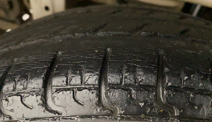 2011 Maruti Alto K10 VXI, Petrol, Manual, 88,140 km, Right Rear Tyre Tread