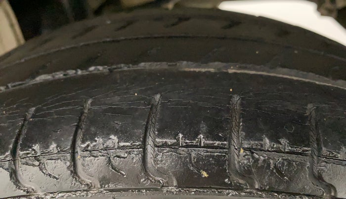 2011 Maruti Alto K10 VXI, Petrol, Manual, 88,140 km, Left Rear Tyre Tread
