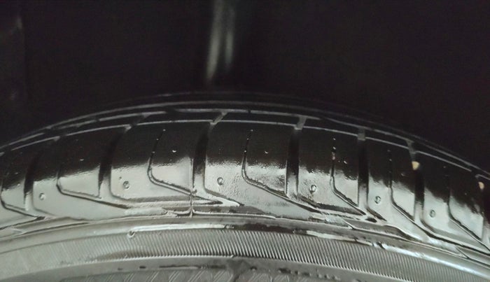 2022 KIA SONET GTX PLUS 1.5 AT, Diesel, Automatic, 67,849 km, Right Rear Tyre Tread