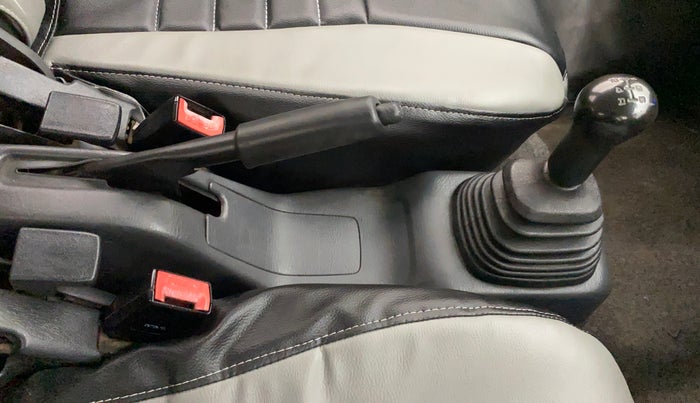 2011 Maruti Eeco 5 STR, Petrol, Manual, 1,08,772 km, Gear Lever