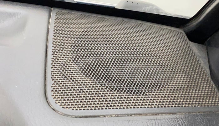 2011 Maruti Eeco 5 STR, Petrol, Manual, 1,08,772 km, Speaker