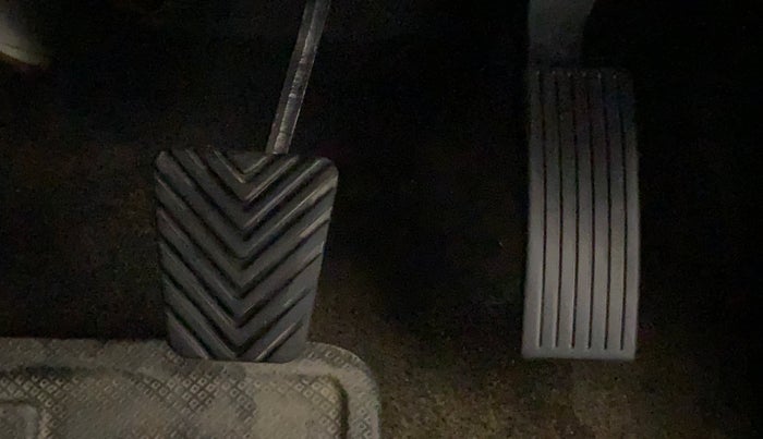 2021 KIA SONET HTX 1.0 IMT, Petrol, Manual, 77,311 km, Pedals