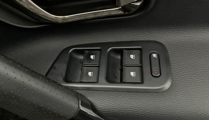 2021 Tata Harrier XZ PLUS 2.0L DARK EDITION, Diesel, Manual, 58,135 km, Driver Side Door Panels Control