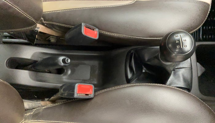 2013 Hyundai Eon ERA +, Petrol, Manual, 62,640 km, Gear Lever