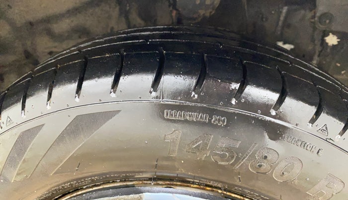 2013 Hyundai Eon ERA +, Petrol, Manual, 62,640 km, Right Front Tyre Tread