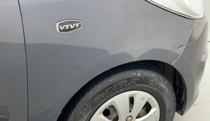 2011 Hyundai i10 MAGNA 1.2, Petrol, Manual, 1,20,084 km, Right fender - Slightly dented