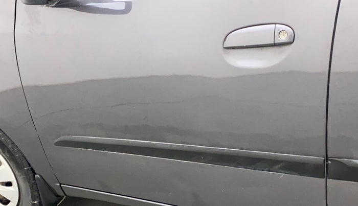 2011 Hyundai i10 MAGNA 1.2, Petrol, Manual, 1,20,084 km, Front passenger door - Slightly dented