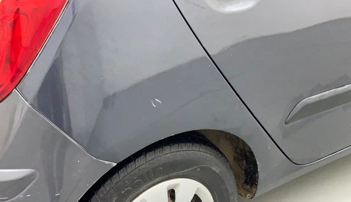 2011 Hyundai i10 MAGNA 1.2, Petrol, Manual, 1,20,084 km, Right quarter panel - Minor scratches