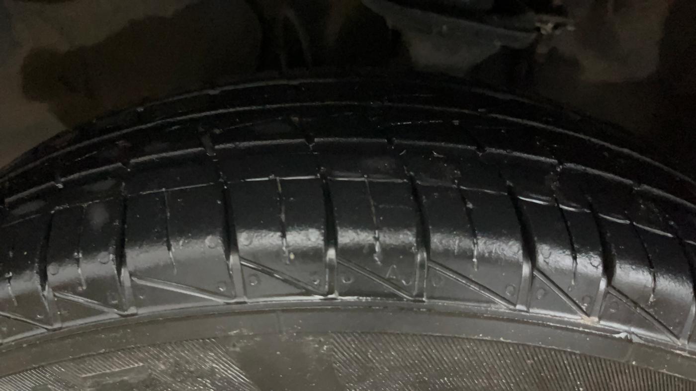 2022 Maruti Alto LXI O, Petrol, Manual, 25,849 km, Left Front Tyre Tread