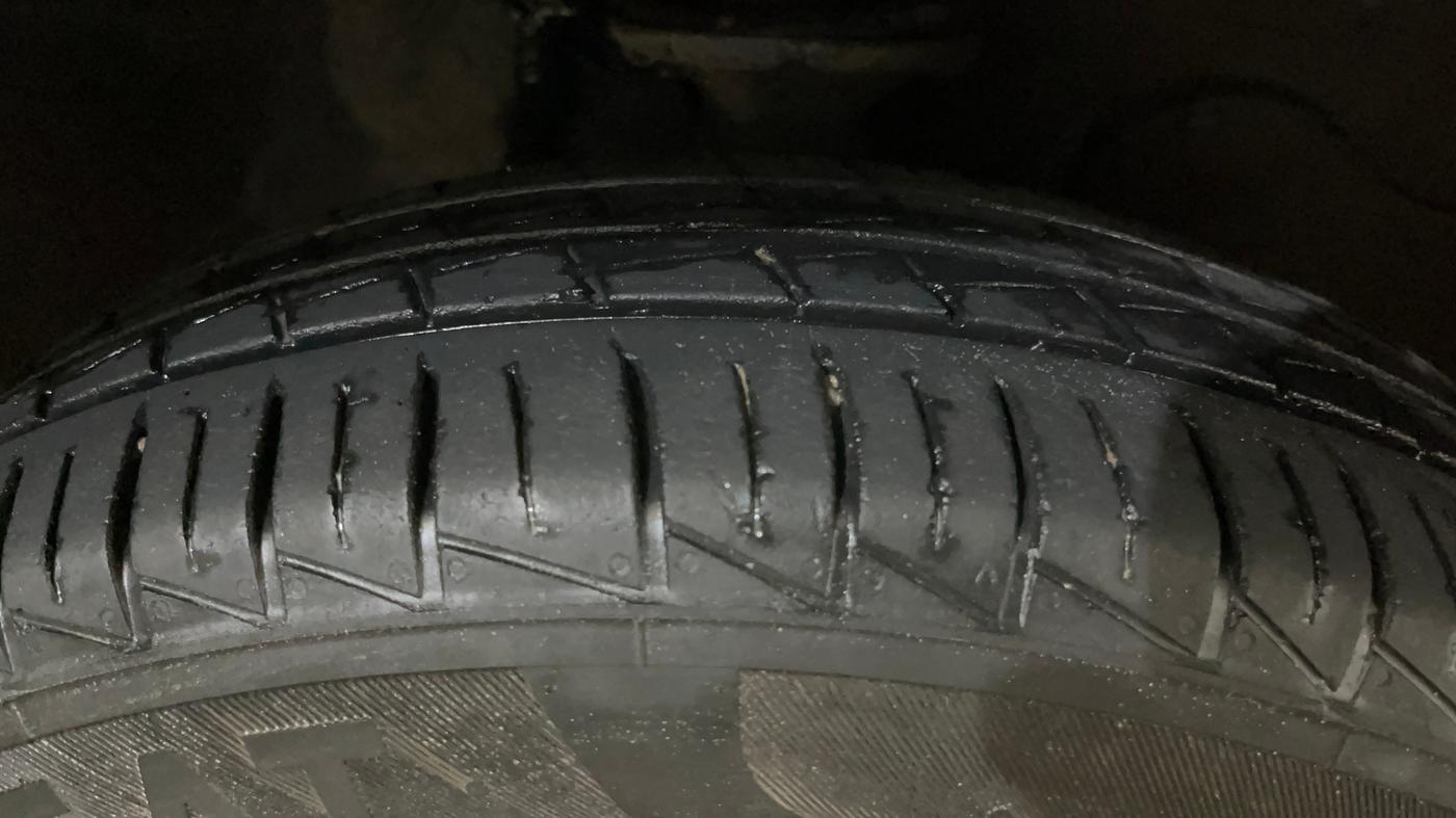 2022 Maruti Alto LXI O, Petrol, Manual, 25,849 km, Right Front Tyre Tread