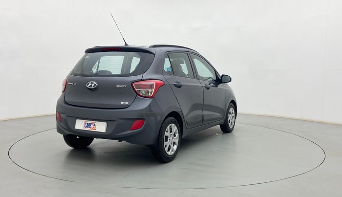 2016 Hyundai Grand i10 SPORTZ 1.2 KAPPA VTVT, Petrol, Manual, 43,566 km, Right Back Diagonal