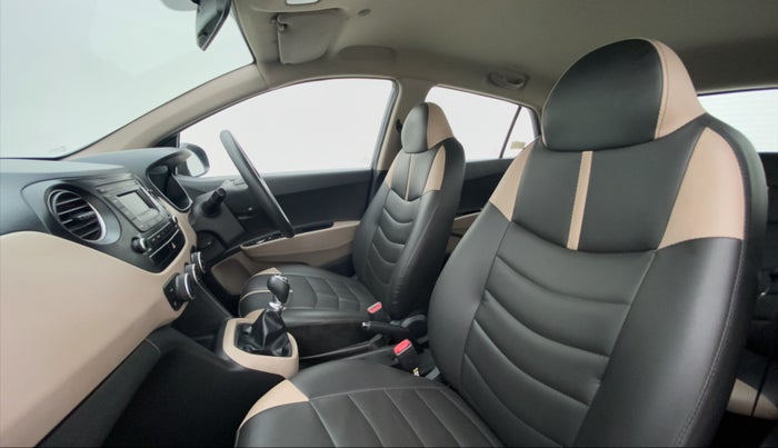 2016 Hyundai Grand i10 SPORTZ 1.2 KAPPA VTVT, Petrol, Manual, 43,566 km, Right Side Front Door Cabin