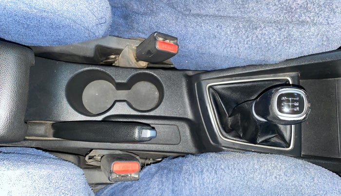 2018 Hyundai Elite i20 ASTA 1.2 (O), Petrol, Manual, 62,079 km, Gear Lever