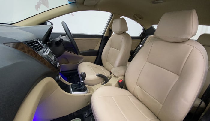 2014 Hyundai Verna FLUIDIC 1.6 VTVT SX, Petrol, Manual, 56,918 km, Right Side Front Door Cabin