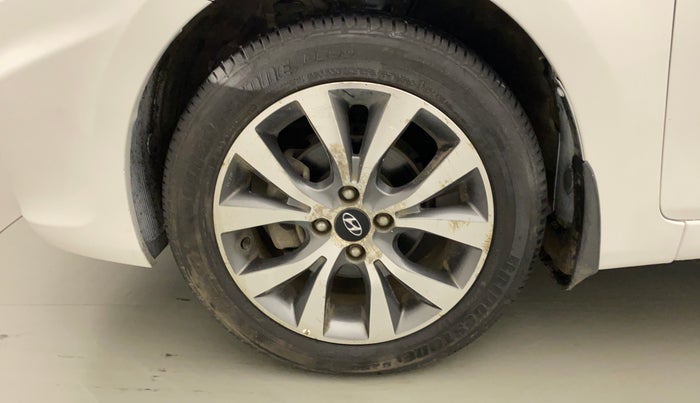 2014 Hyundai Verna FLUIDIC 1.6 VTVT SX, Petrol, Manual, 56,918 km, Left Front Wheel