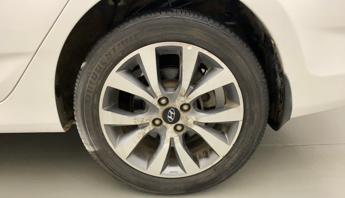 2014 Hyundai Verna FLUIDIC 1.6 VTVT SX, Petrol, Manual, 56,918 km, Left Rear Wheel
