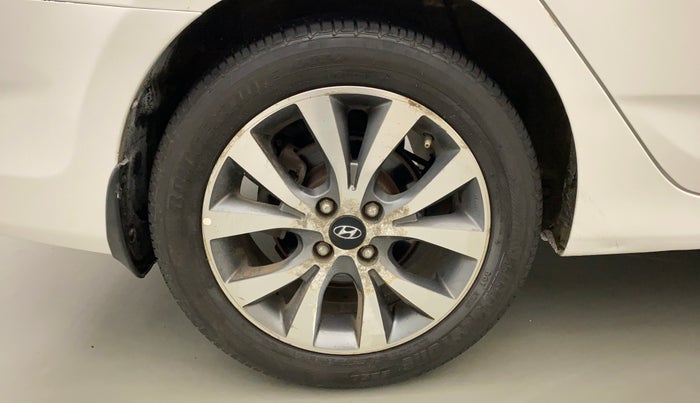 2014 Hyundai Verna FLUIDIC 1.6 VTVT SX, Petrol, Manual, 56,918 km, Right Rear Wheel